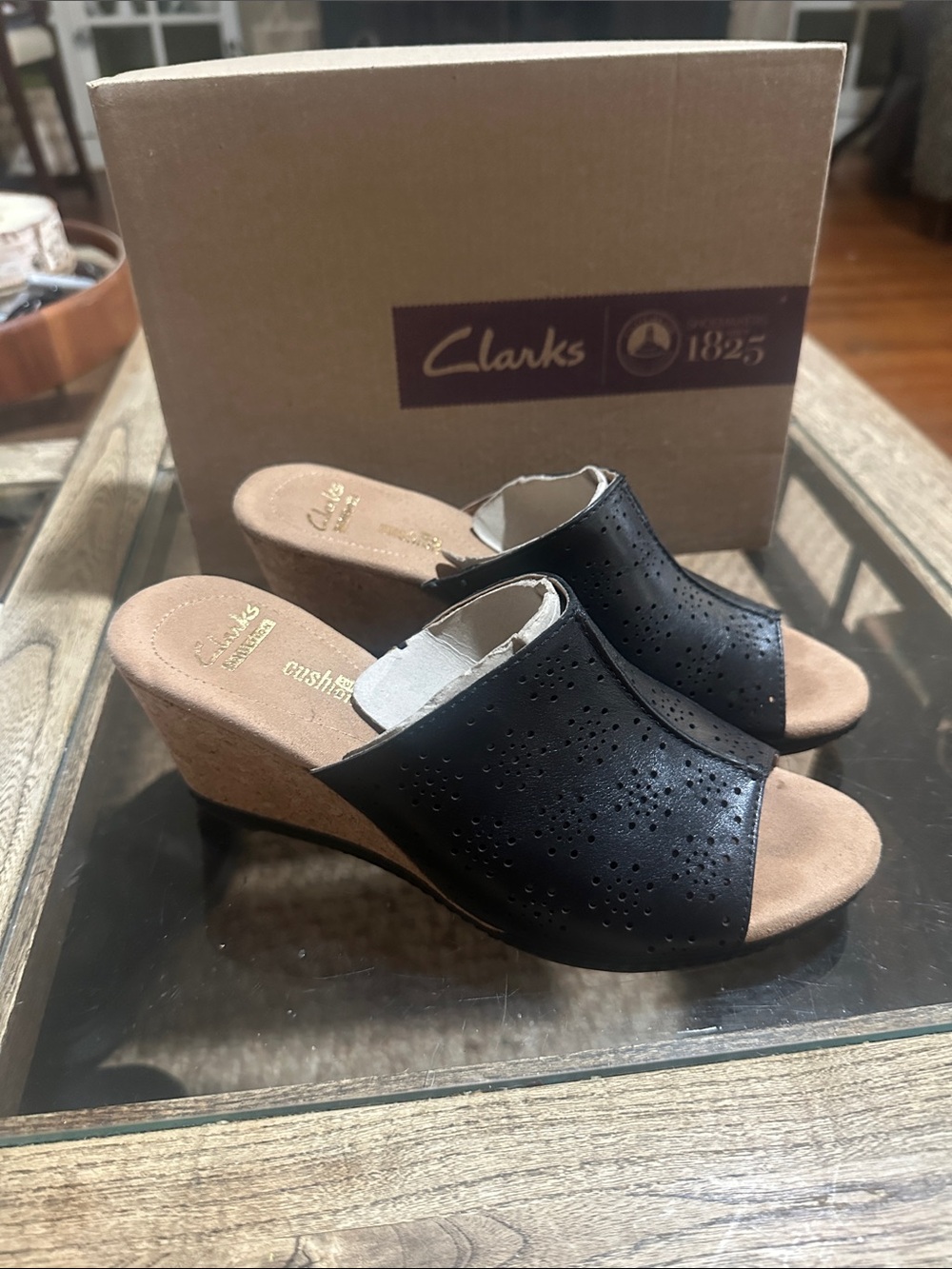 Clarks Helio CorridorPerforated Leather Wedge Mules New